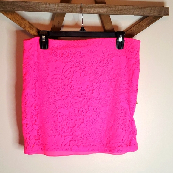 NEON Pink No Boundaries Junior's Skirt EUC - Picture 1 of 3